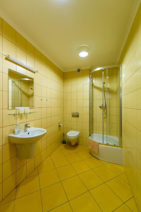Hotel Gosciniec Promus à Zabrze Extérieur photo