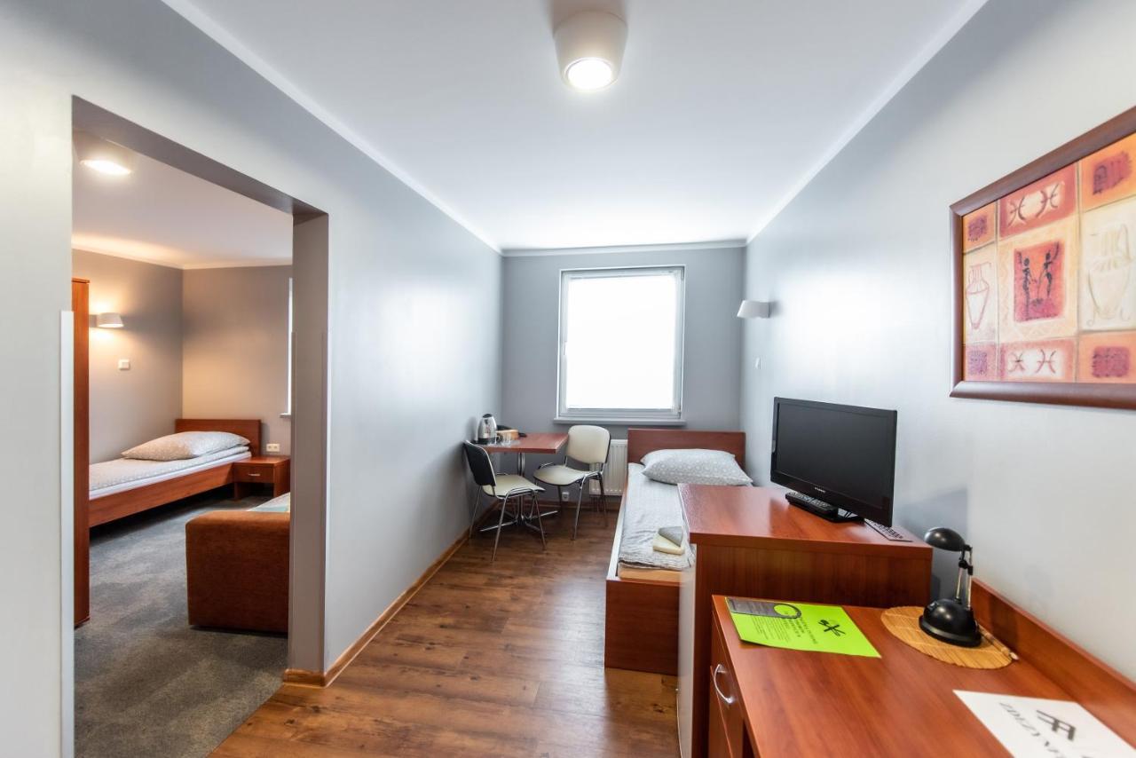 Hotel Gosciniec Promus à Zabrze Extérieur photo