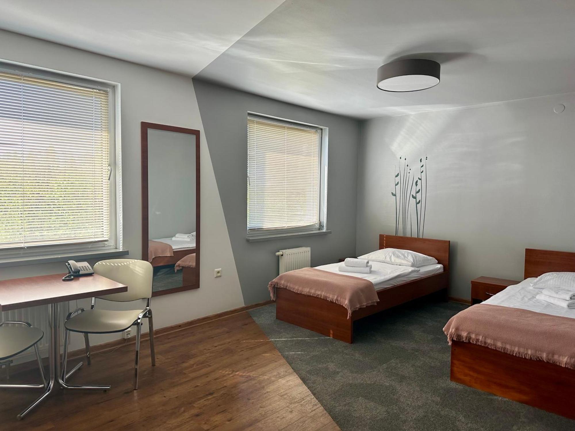 Hotel Gosciniec Promus à Zabrze Extérieur photo